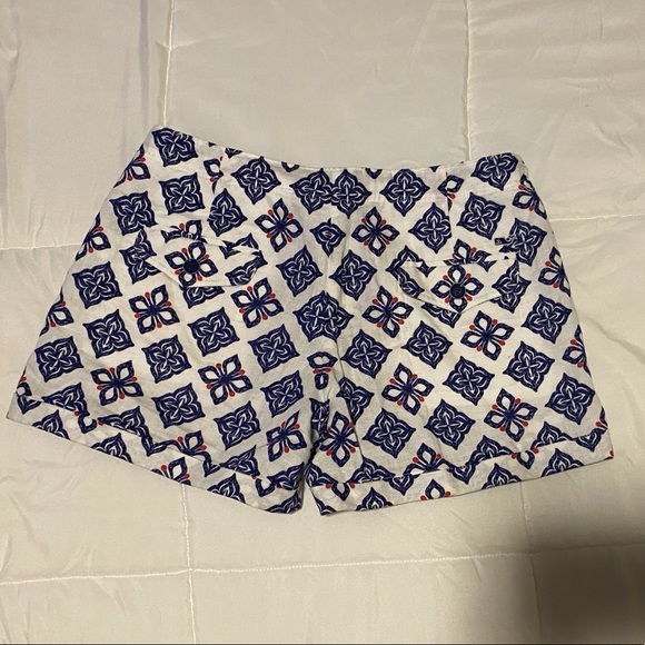 Vineyard Vines 2” Linen Shorts - Picture 2 of 3